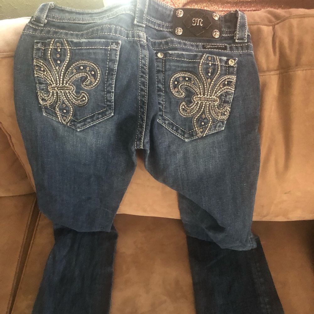 2 pairs of Miss Me authentic Jeans - Picture 2 of 4
